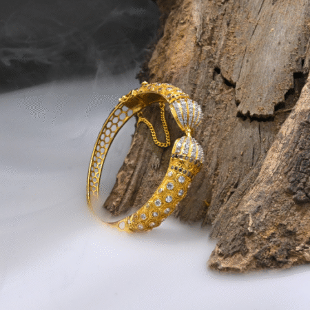 Gold Kara